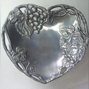 VTG Arthur Court 2002 Grape Coupe Servewear Heart Tray